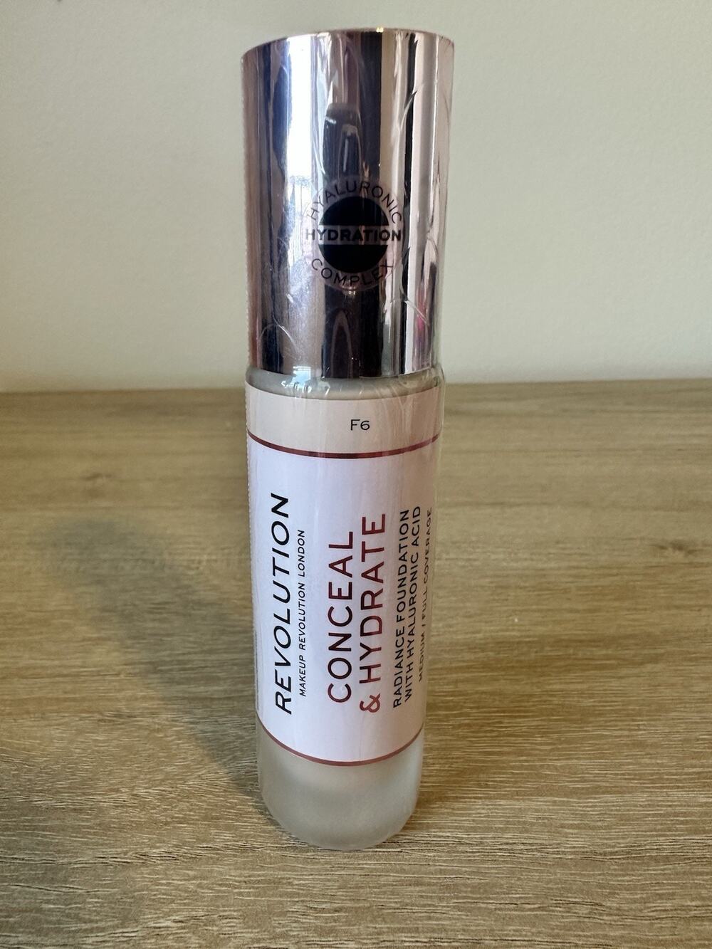 Makeup Revolution Conceal & Hydrate Foundation F6 Radiance 0.7oz NEW